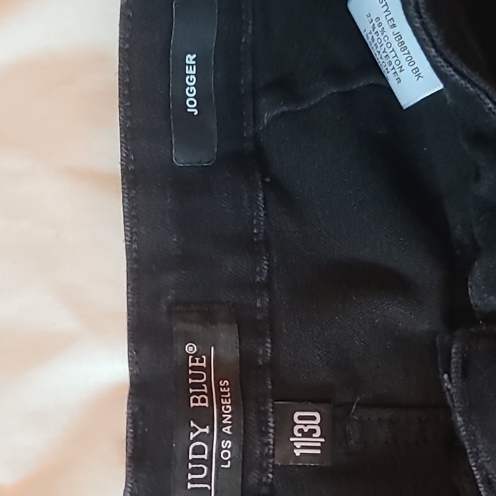 Judy Blue Size 11/30 Black High Waisted Cargo Jogger Denim Jeans Pants - Picture 5 of 10